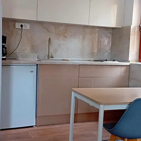 Authentic Appartments 2 *